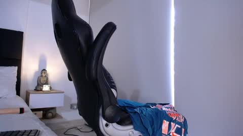 Snapshot of christianvalenzia chatting on February 26, 2025, 6:11 pm Christian online show from February 26, 2025, 6:11 pm