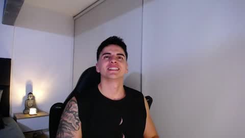 Snapshot of christianvalenzia chatting on October 15, 2025, 3:06 am Christian online show from October 15, 2025, 3:06 am