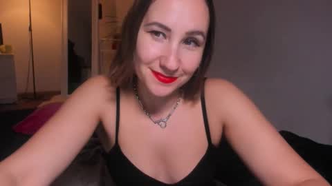 christina rosse online show from November 8, 2025, 3:34 pm