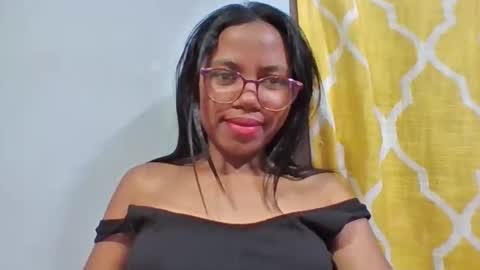 Snapshot of christinah262488 chatting on May 11, 2026, 12:33 pm christinah262488 online show from May 11, 2026, 12:33 pm