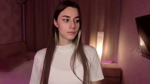 Snapshot of christinfinnie chatting on November 30, 2025, 5:06 pm Ellie online show from November 30, 2025, 5:06 pm