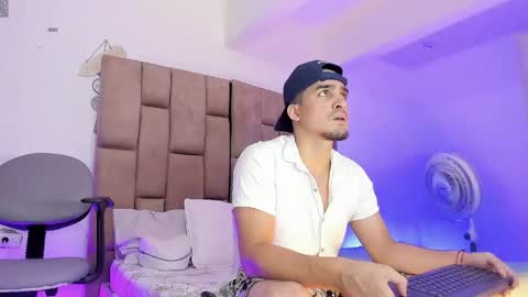 christopher online show from May 28, 2026, 7:11 pm