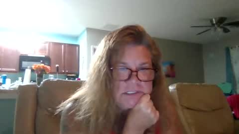 Snapshot of christopher_rain chatting on April 12, 2026, 4:06 am Christopher Rain online show from April 12, 2026, 4:06 am