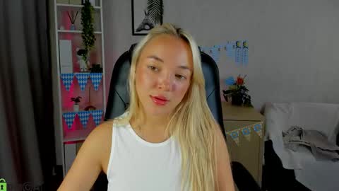 hristy3 online show from September 29, 2025, 11:53 pm