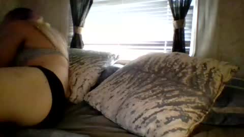 Snapshot of chrisvibess chatting on July 9, 2026, 10:25 pm chrisvibess online show from July 9, 2026, 10:25 pm