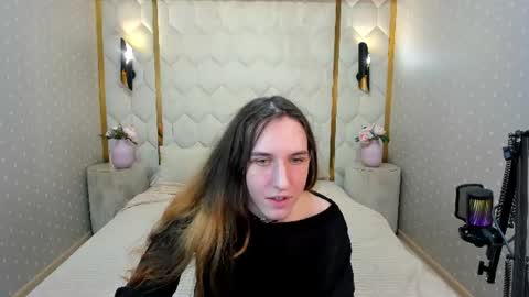 chrisybev online show from June 23, 2026, 7:45 pm