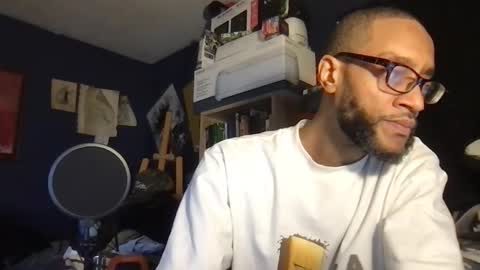 Snapshot of chronicle_of_biddick chatting on November 22, 2025, 9:41 am Vinny.D online show from November 22, 2025, 9:41 am