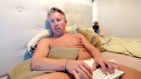 ChrisBang online show from December 18, 2025, 5:52 pm