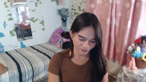 Ur Suraya22 online show from February 20, 2025, 4:25 pm