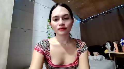 Ur Suraya22 online show from January 16, 2026, 4:16 am