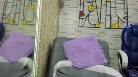 Snapshot of chubby_girls11_aws chatting on December 19, 2024, 5:50 pm Im Sara online show from December 19, 2024, 5:50 pm