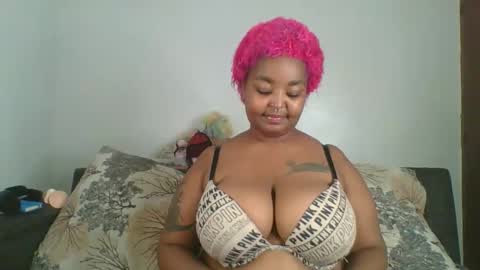 chubby_princess2 online show from September 30, 2025, 3:06 pm