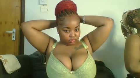 chubby_princess2 online show from October 10, 2025, 2:21 am
