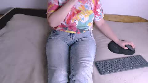 Maia online show from December 13, 2025, 8:58 pm