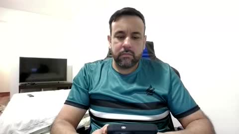 Guillote online show from April 4, 2026, 3:38 am