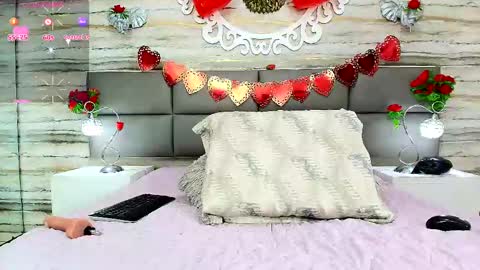 ...   ... online show from February 16, 2025, 2:20 am