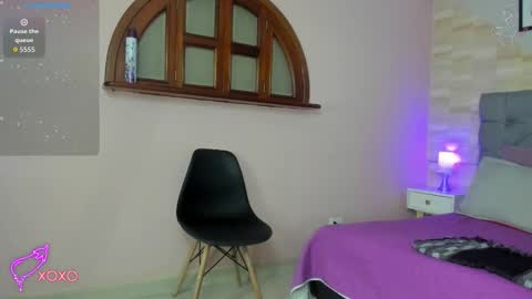 Snapshot of cielo_bm chatting on October 14, 2025, 1:34 pm Cielo online show from October 14, 2025, 1:34 pm