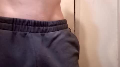 Snapshot of ciestep8216 chatting on December 25, 2024, 6:31 am ciestep8216 online show from December 25, 2024, 6:31 am