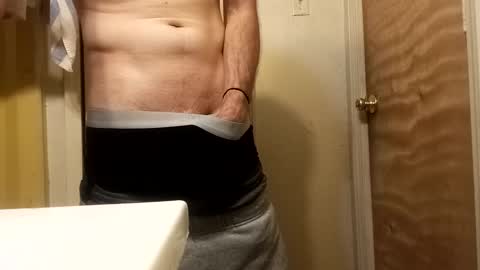 Snapshot of ciestep8216 chatting on March 7, 2025, 5:40 am ciestep8216 online show from March 7, 2025, 5:40 am