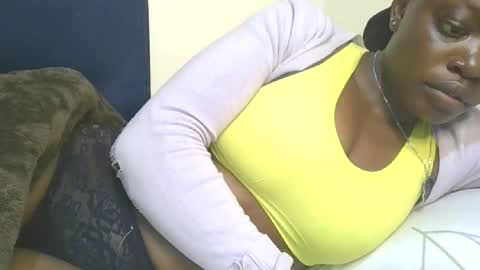 cilia petite online show from September 24, 2025, 8:23 pm