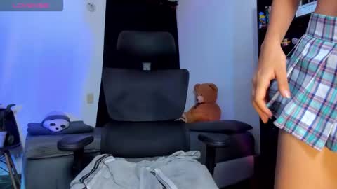 Luna and Sebas  online show from March 2, 2026, 5:08 am