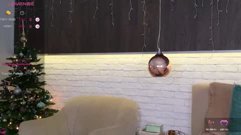 Snapshot of cindefucknrella chatting on December 17, 2024, 8:12 am Riya online show from December 17, 2024, 8:12 am