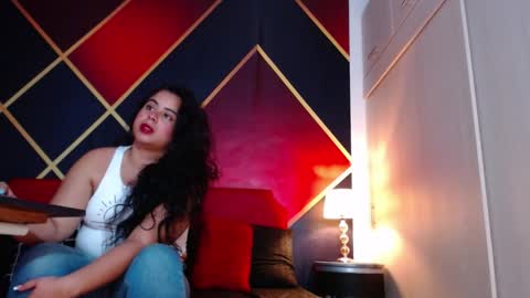 Snapshot of cindyandcarlo chatting on December 21, 2024, 12:49 pm CindyandCarlo online show from December 21, 2024, 12:49 pm