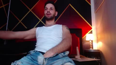 Snapshot of cindyandcarlo chatting on January 7, 2025, 10:08 pm CindyandCarlo online show from January 7, 2025, 10:08 pm