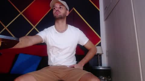 Snapshot of cindyandcarlo chatting on January 12, 2025, 1:05 pm CindyandCarlo online show from January 12, 2025, 1:05 pm