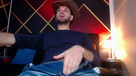 Snapshot of cindyandcarlo chatting on January 16, 2025, 5:33 pm CindyandCarlo online show from January 16, 2025, 5:33 pm