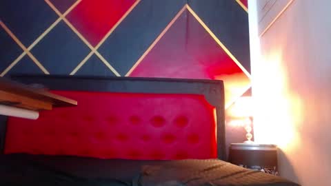 Snapshot of cindyandcarlo chatting on January 27, 2025, 10:27 pm CindyandCarlo online show from January 27, 2025, 10:27 pm