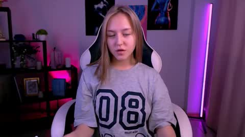 cindylovesmith online show from February 11, 2026, 3:44 am