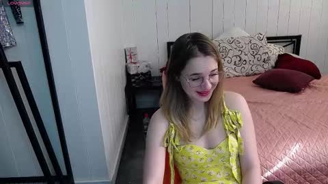 Cindy online show from March 12, 2025, 8:08 am