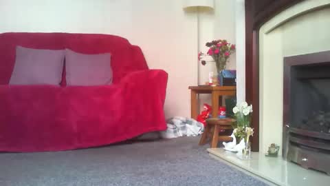 Snapshot of cineman22 chatting on October 25, 2025, 12:45 pm Cineman22 online show from October 25, 2025, 12:45 pm