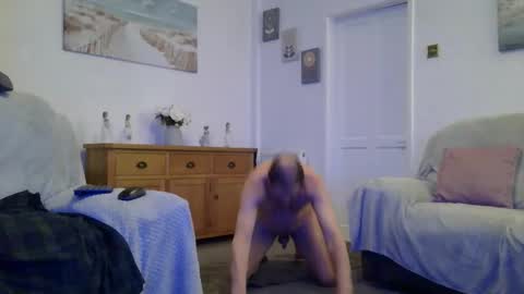 Snapshot of cineman22 chatting on February 9, 2026, 7:34 am Cineman22 online show from February 9, 2026, 7:34 am