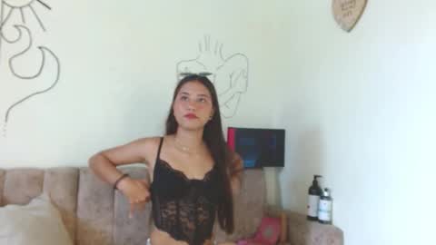 cinna__ online show from October 15, 2025, 4:18 pm
