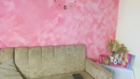 cinna__ online show from June 3, 2026, 9:09 pm