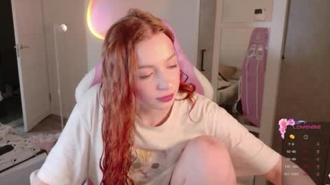 Maddy online show from December 15, 2025, 1:43 am