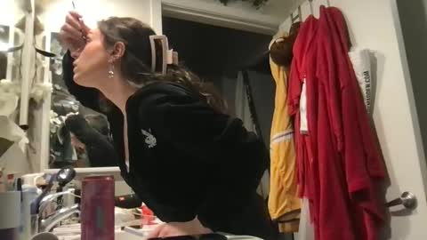 Carmen online show from April 6, 2026, 10:11 pm