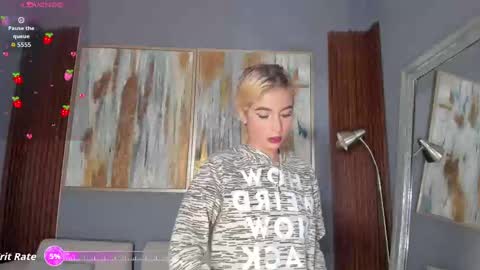 Cintia online show from October 3, 2025, 12:02 pm