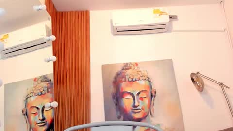 Cintia online show from December 5, 2025, 10:13 am