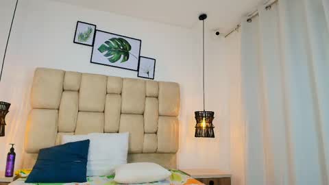 cinthiabaker online show from April 18, 2026, 11:47 am