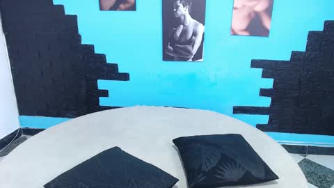 Cinthya online show from September 15, 2025, 6:08 pm