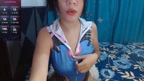 Snapshot of cintialorens1 chatting on January 24, 2025, 7:39 pm joha natural hairy pussydont forget thumbs up online show from January 24, 2025, 7:39 pm