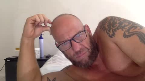 . online show from January 29, 2025, 10:32 pm