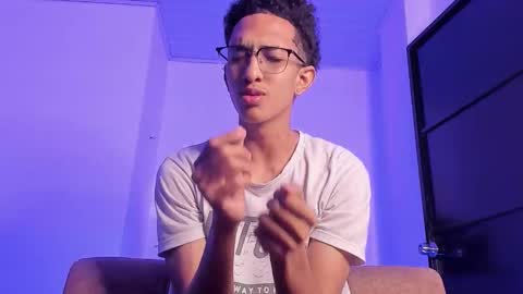 cj_davis1 online show from December 1, 2025, 1:27 pm