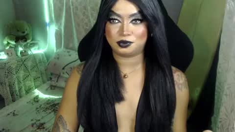 QUEEN CESS online show from May 26, 2026, 8:27 pm