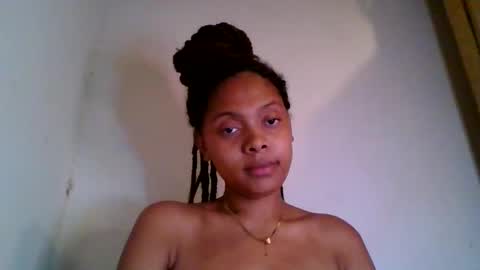 ckamilla45 online show from October 2, 2025, 8:32 am