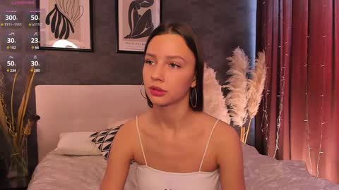 Snapshot of claire_amoure chatting on February 21, 2025, 7:45 am Claire online show from February 21, 2025, 7:45 am