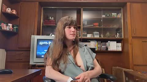 Claire Moulin online show from May 29, 2026, 8:29 pm